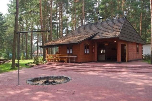 Centrum Szkolenia i Rekreacji Krasnobród Exterior foto
